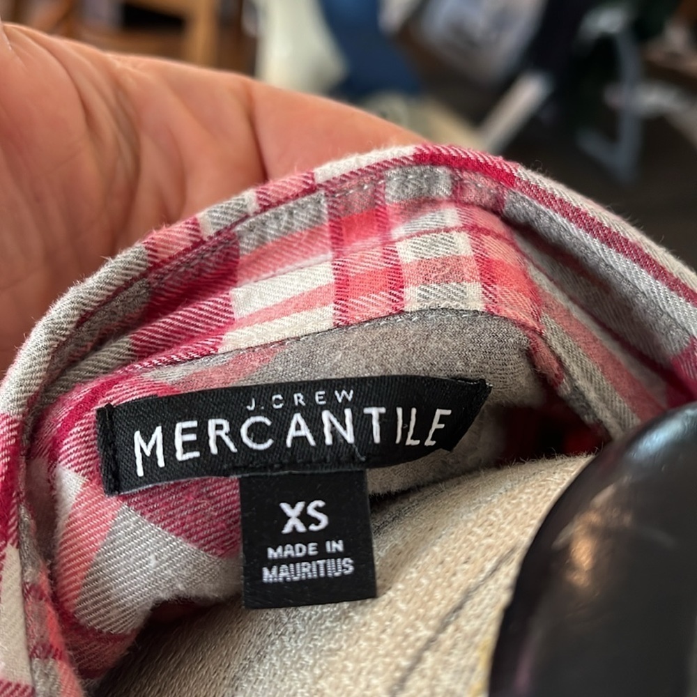 J.Crew Mercantile extra small classic plaid flannel shirt - Picture 4 of 6